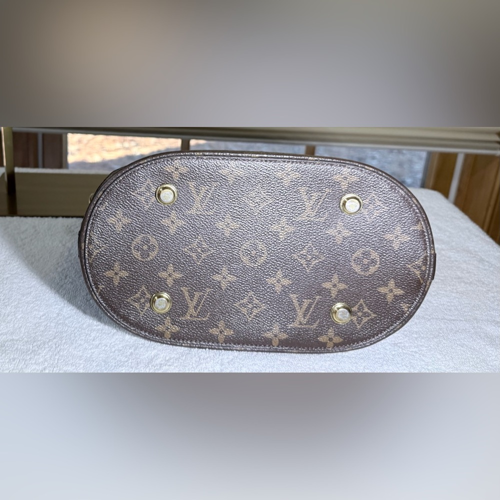 Louis Vuitton Tressage Tote - Picture 8 of 13